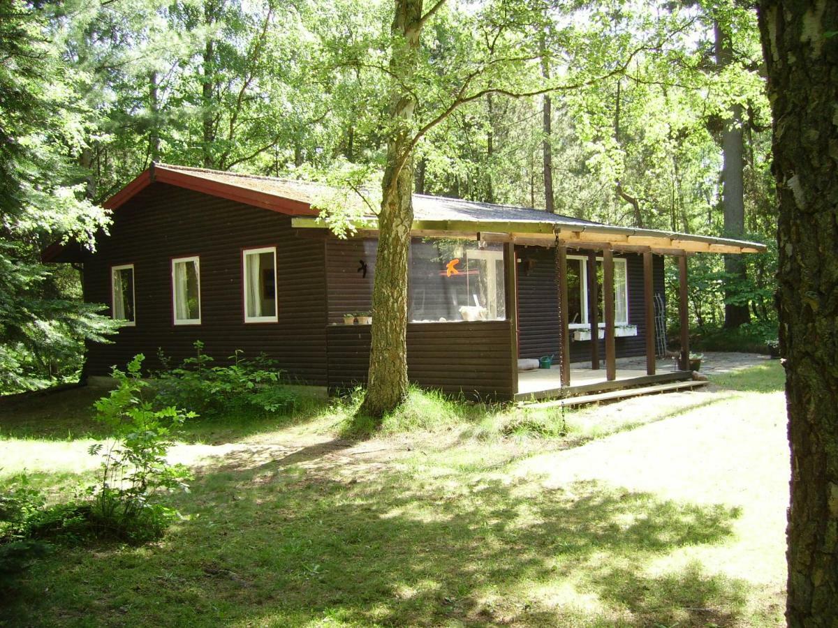 Midtvejshuset Villa Ronne Bagian luar foto